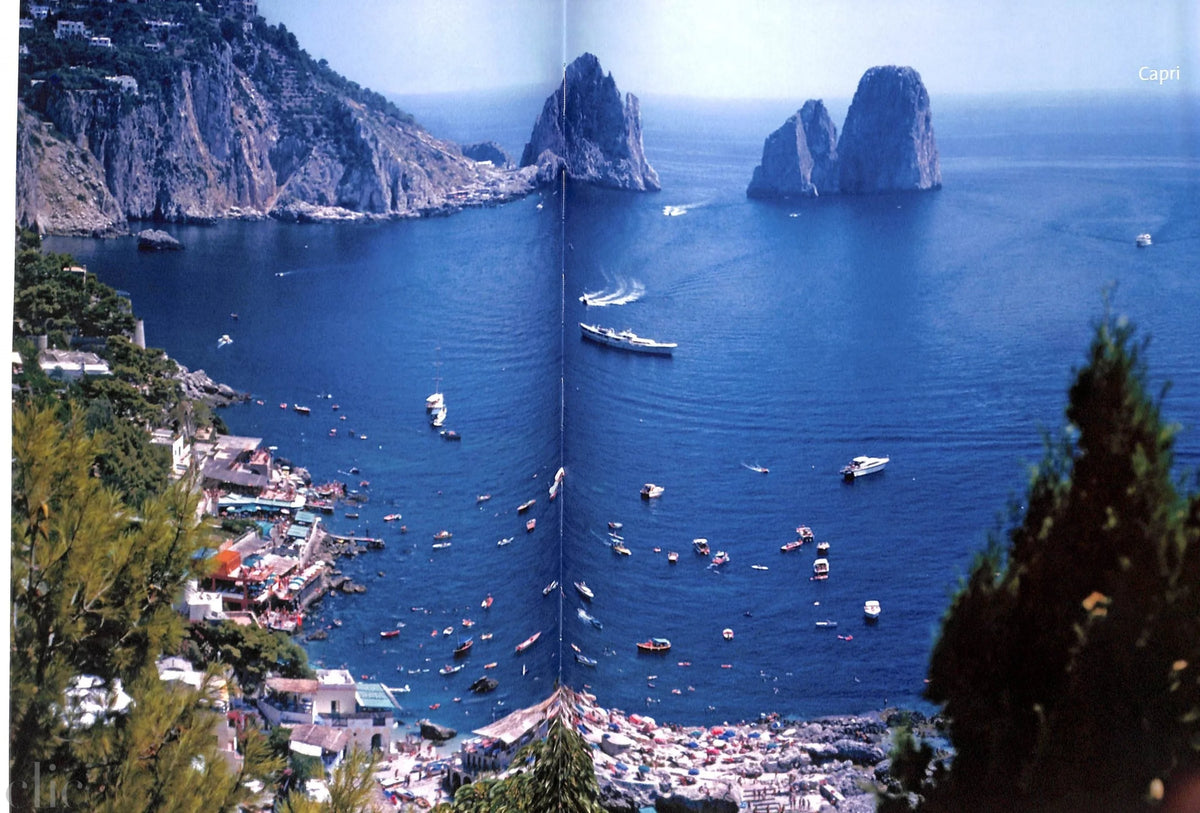 Slim Aarons: A Place in the Sun