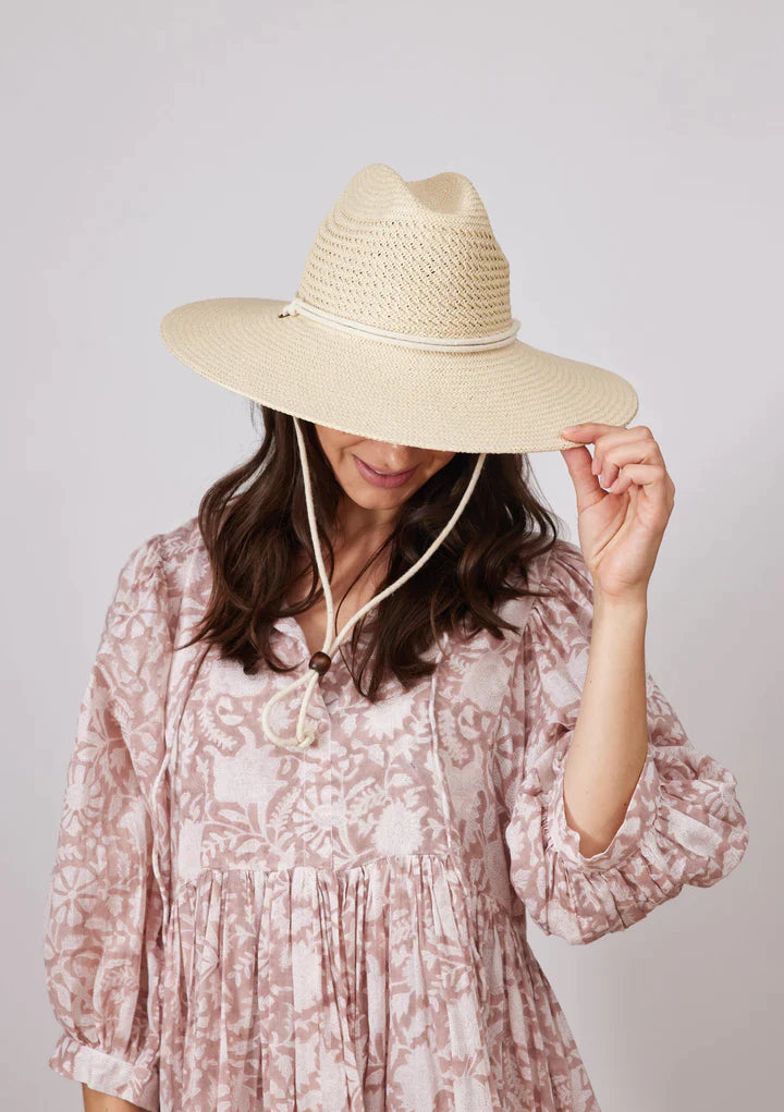 Packable Surfer Chinstrap Sunhat