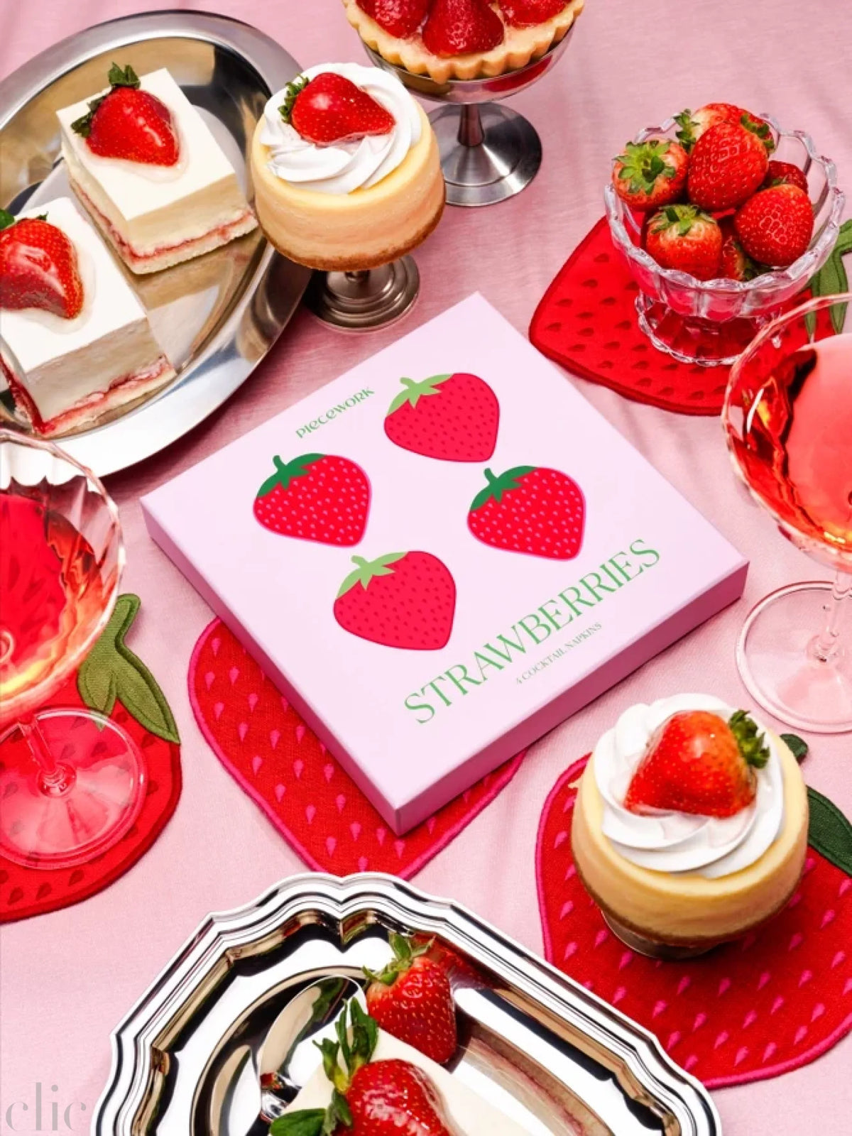 Set of 4 Strawberry Napkins