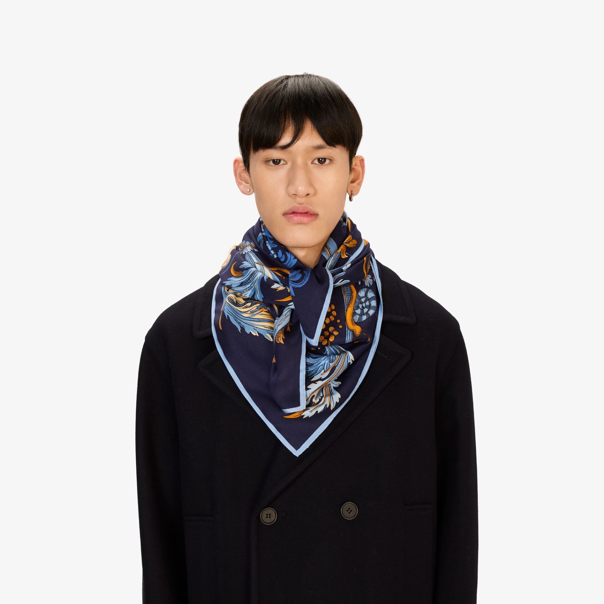 Carre 100 Rococo in Navy, from Inoui Editions