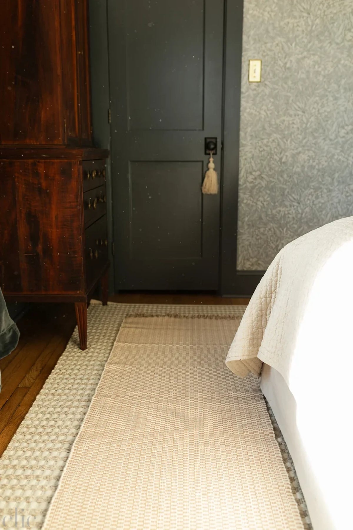 The Hand Loomed Cotton Rug in Natural