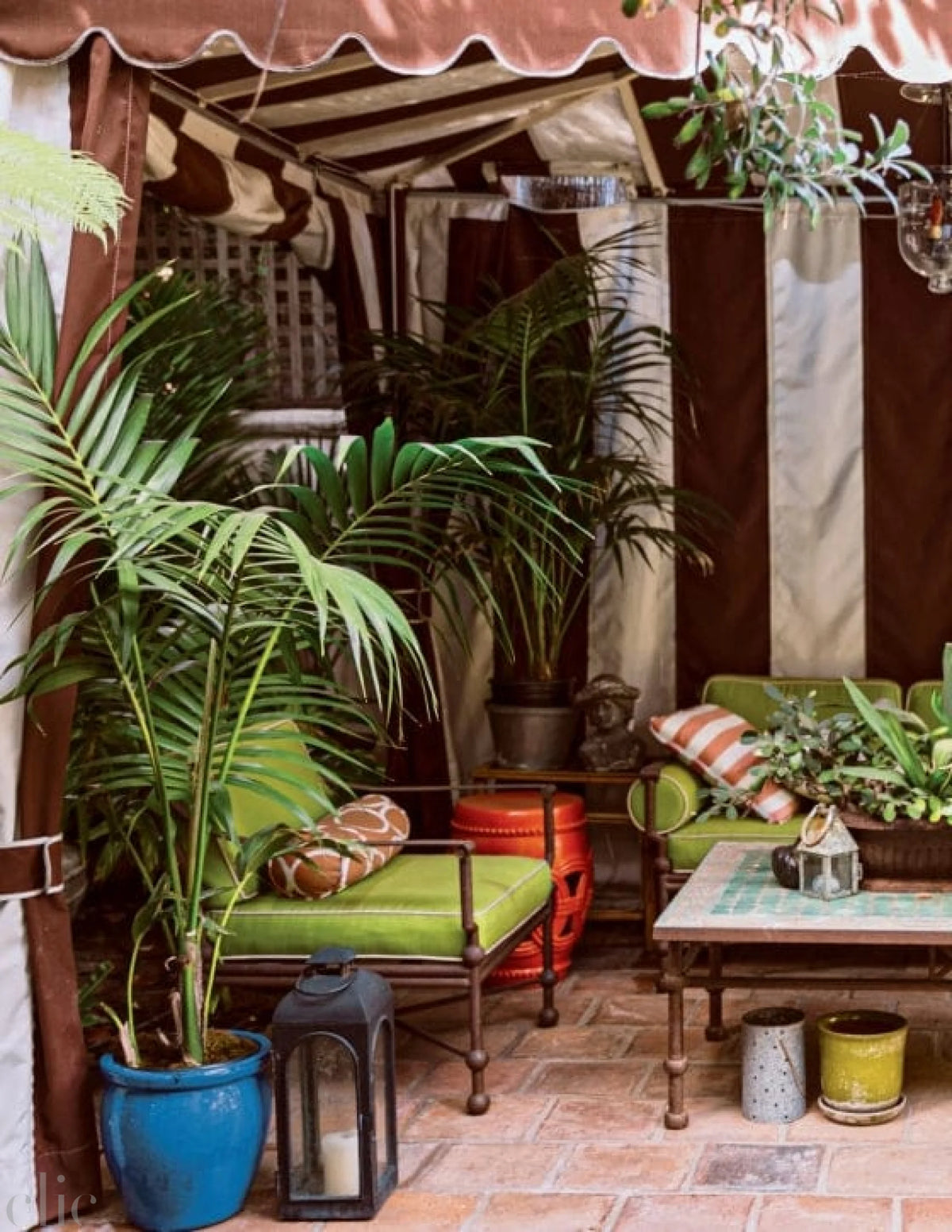 At Home with Designers and Tastemakers: Creating Beautiful and Personal Interiors