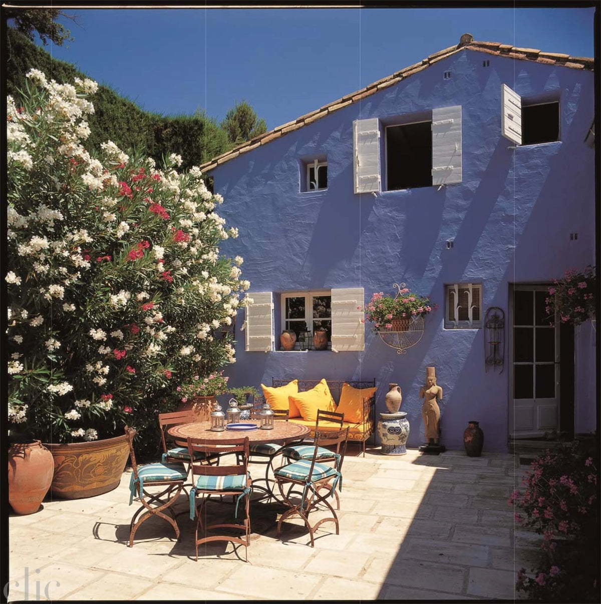 Provence Style: Decorating with French Country Flair