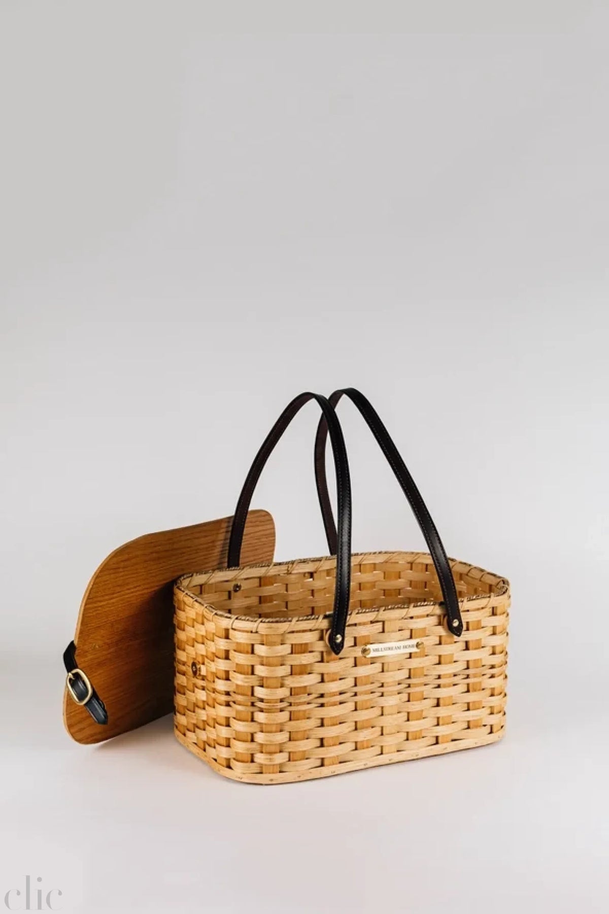 The Linda Sue Picnic Basket in Natural