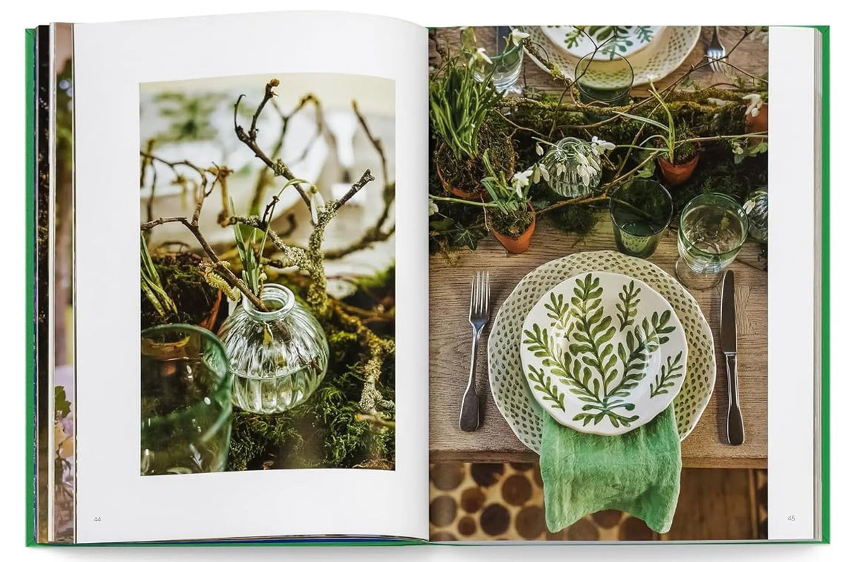 Daylesford Living: Inspired by Nature: Organic Lifestyle in the Cotswolds―Live and entertain Cotswolds style, with English lifestyle visionary and organic farm founder Carole Bamford