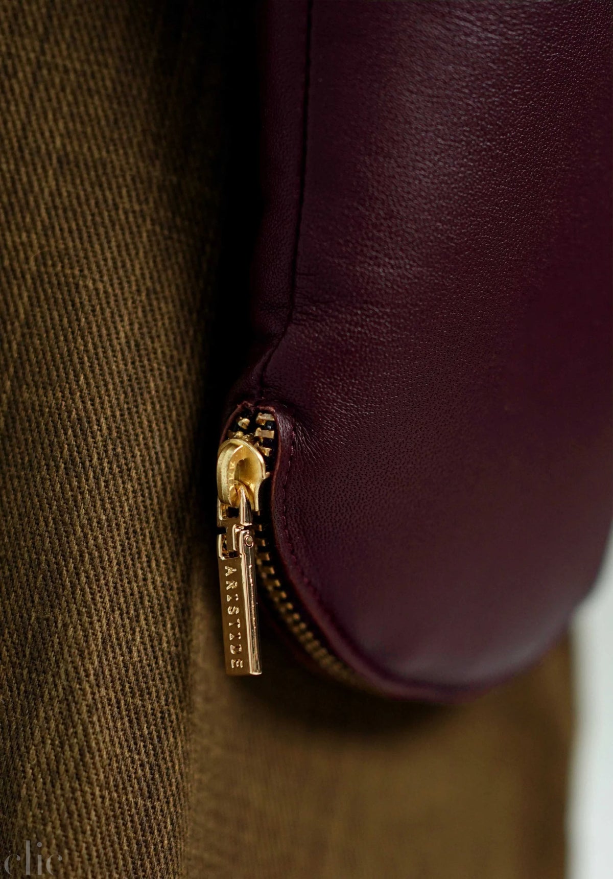 A136 Glove in Burgundy and Burgundy, from Arisitide
