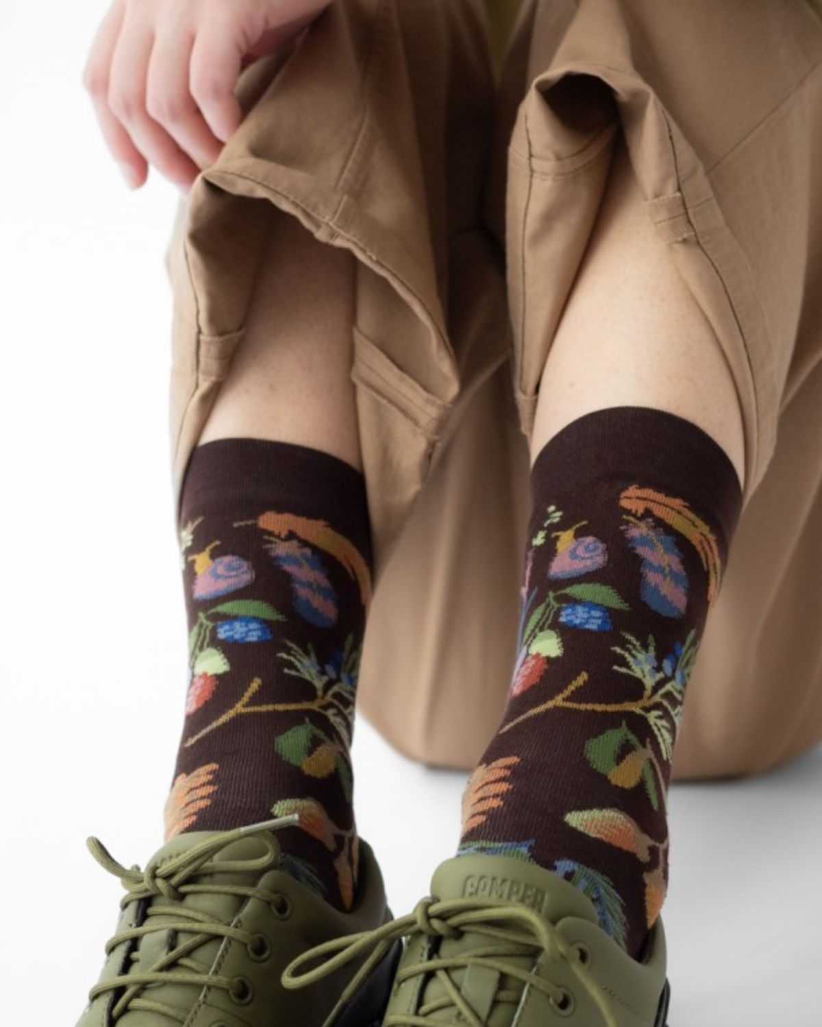 Chaussette Semis Socks in Marron foncé from Bonne Maison