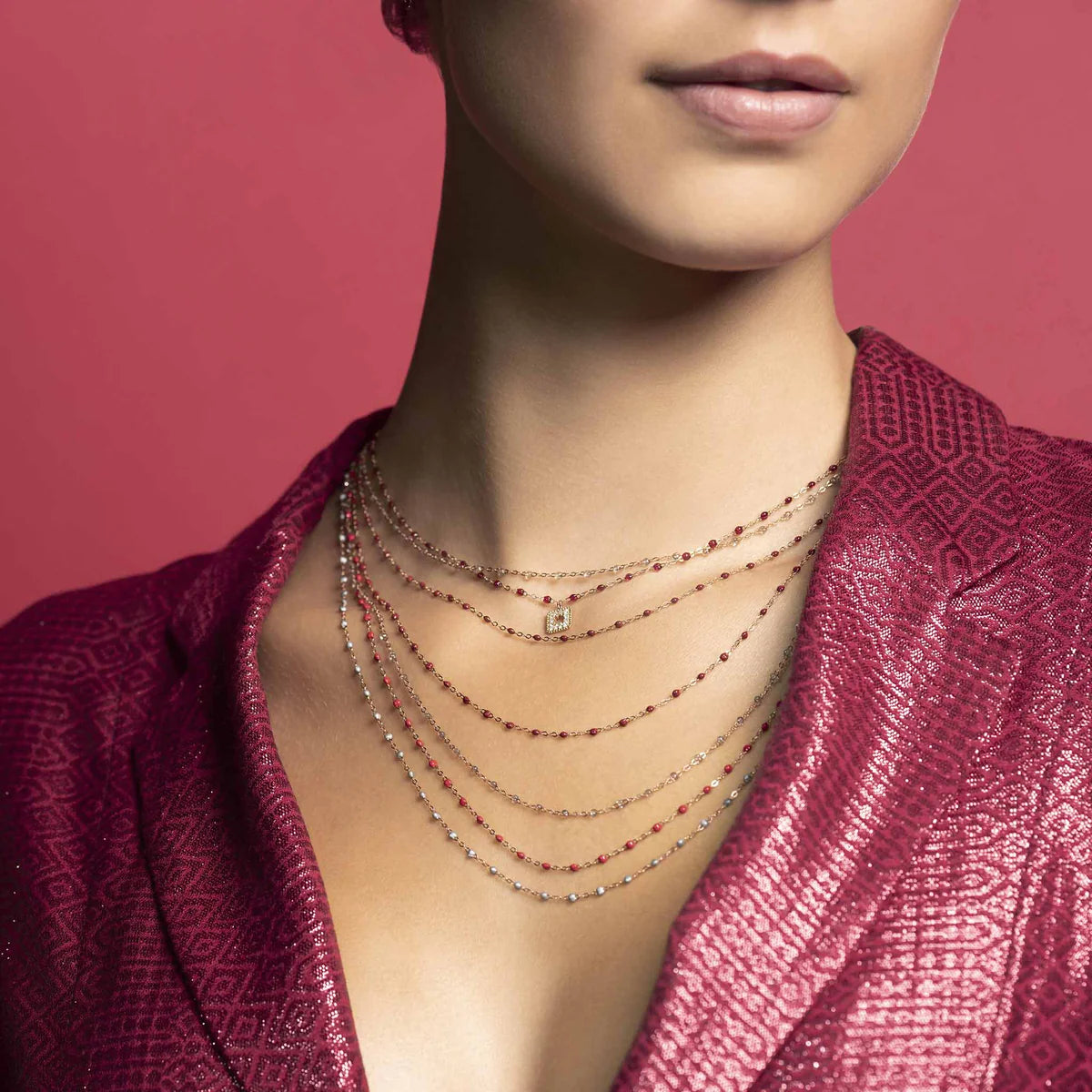 Classic Gigi Bordeaux Necklace, Yellow Gold from Gigi Clozeau