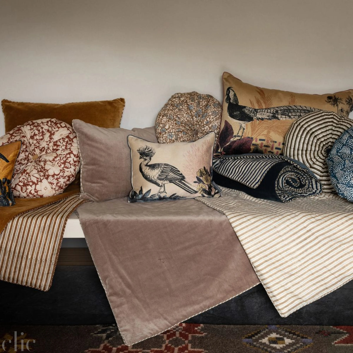 Medium Beastiaire Leon Cushion