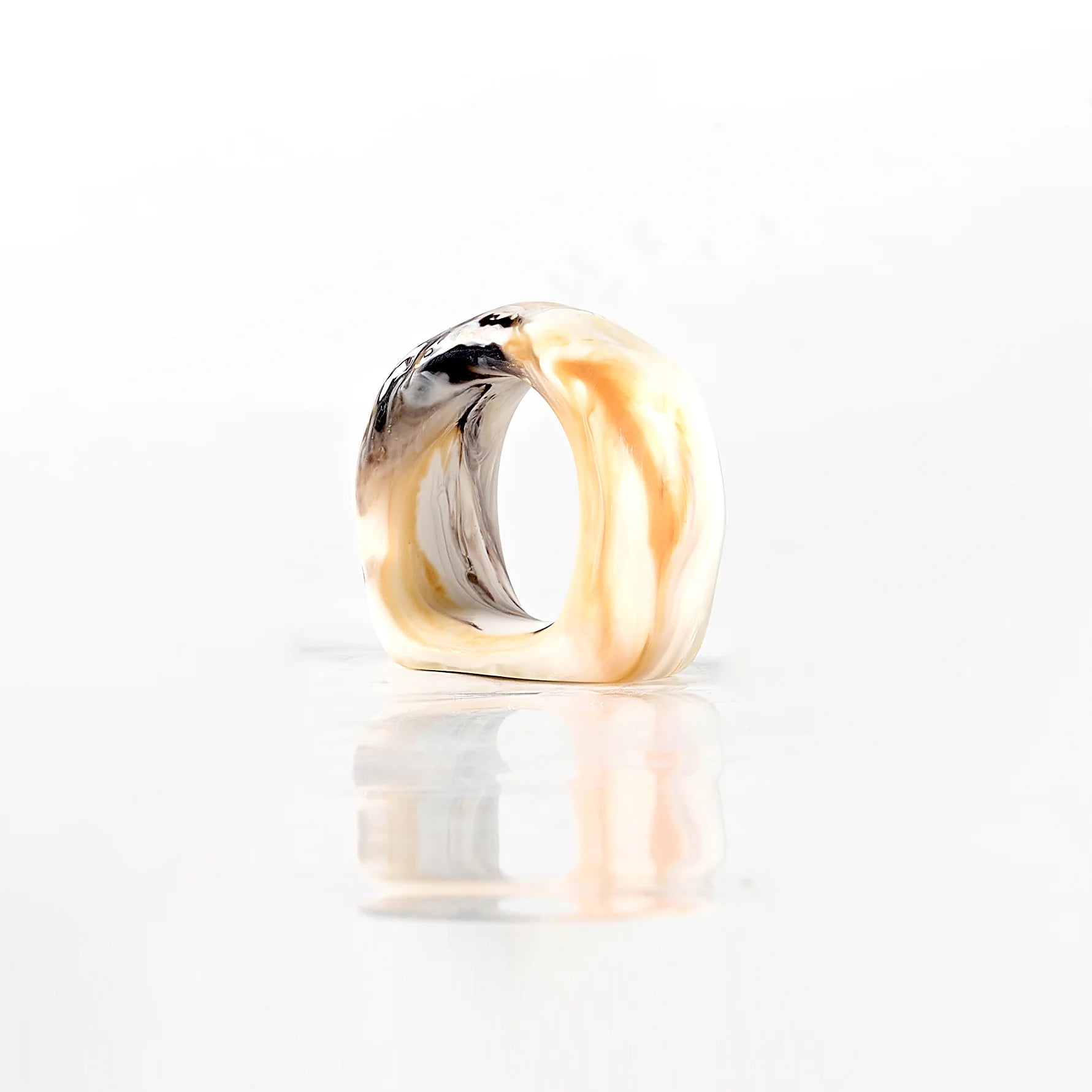 Set of 6 Napkin Rings in Mocha Swirl, from Nashi Home