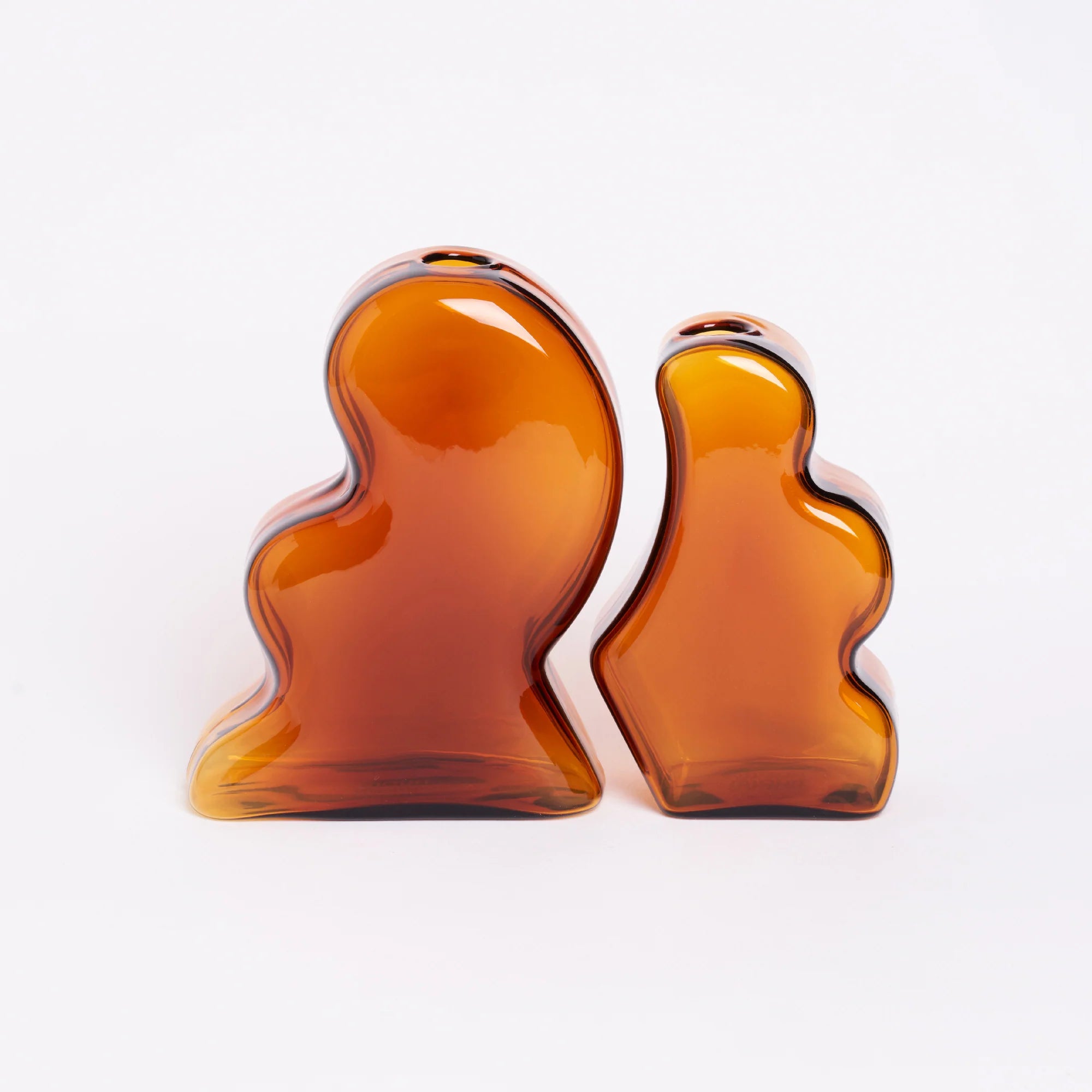 Interlocking Vase in Amber, from Manu Nanu