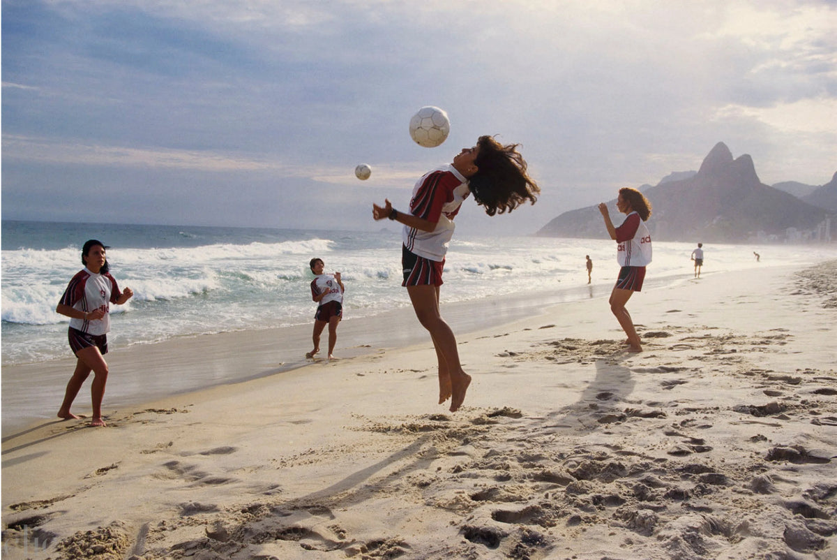 Girls of Ipanema by Joao Luiz Bulcao