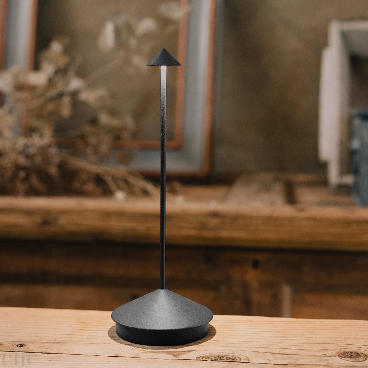 Pina Pro Lamp in Dark Grey, from Zafferano