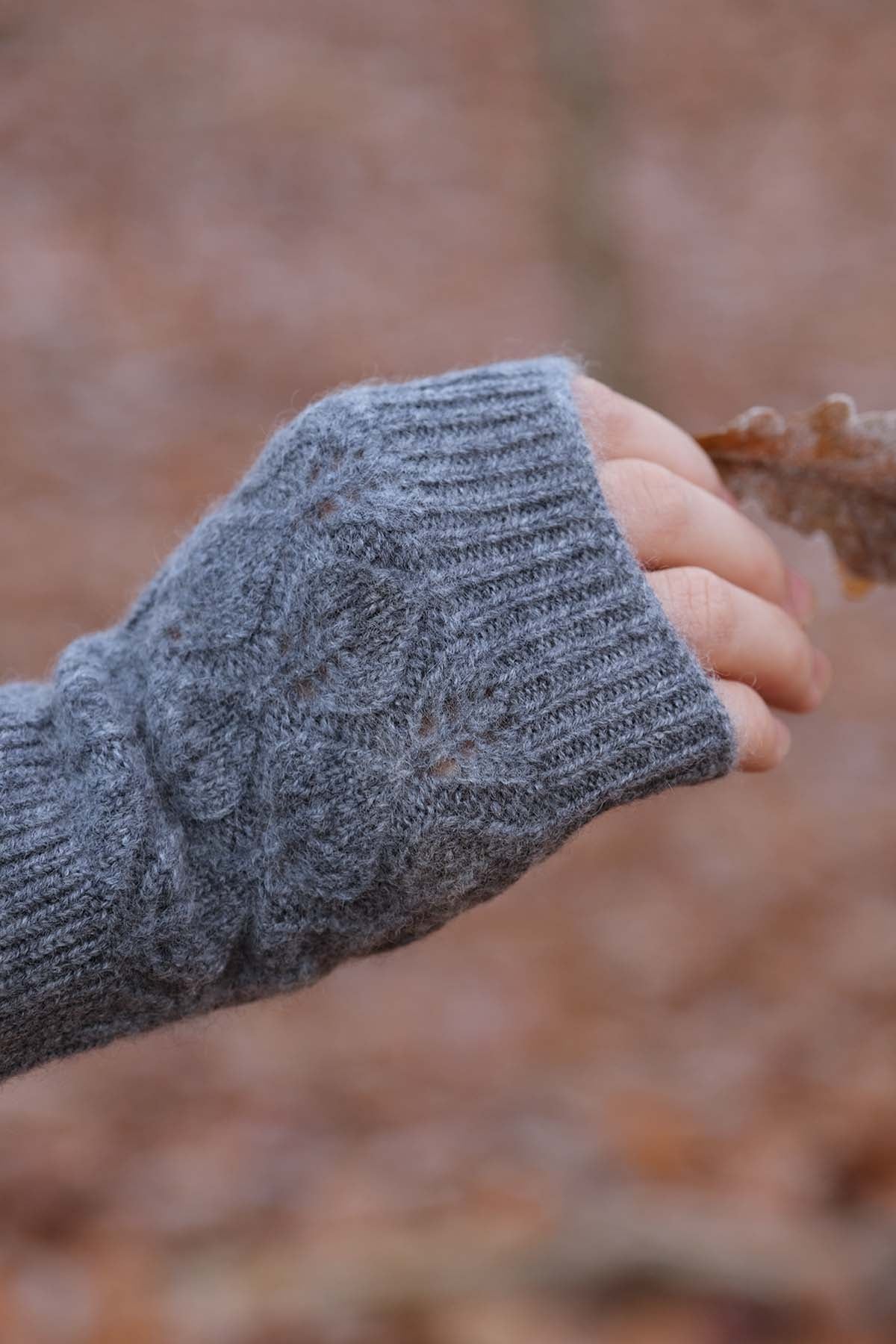 Leaf Knit Cashmere Fingerless Arm Warmer in Grey, from Oats and Rice