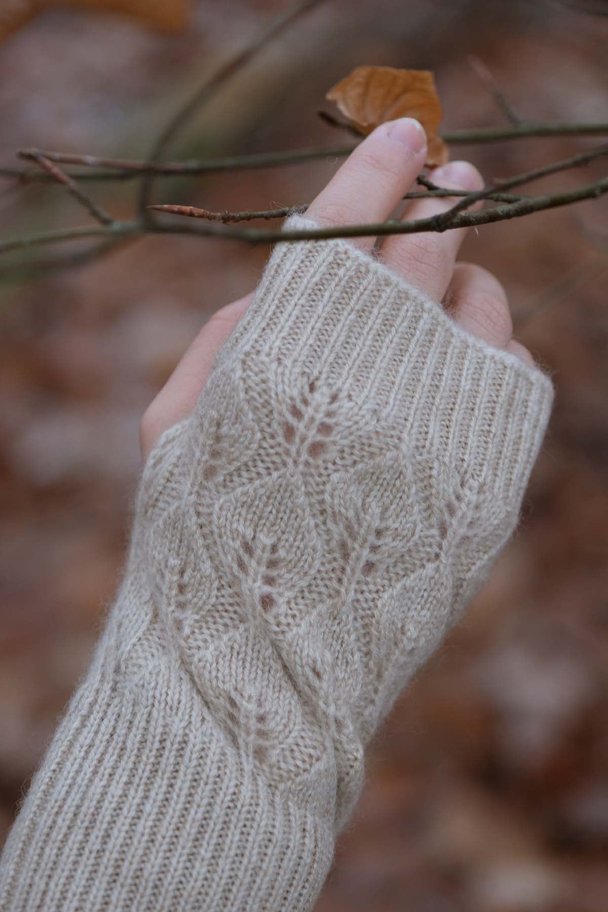 Leaf Knit Cashmere Fingerless Arm Warmer in Oatmeal Beige / Cream, from Oats and Rice