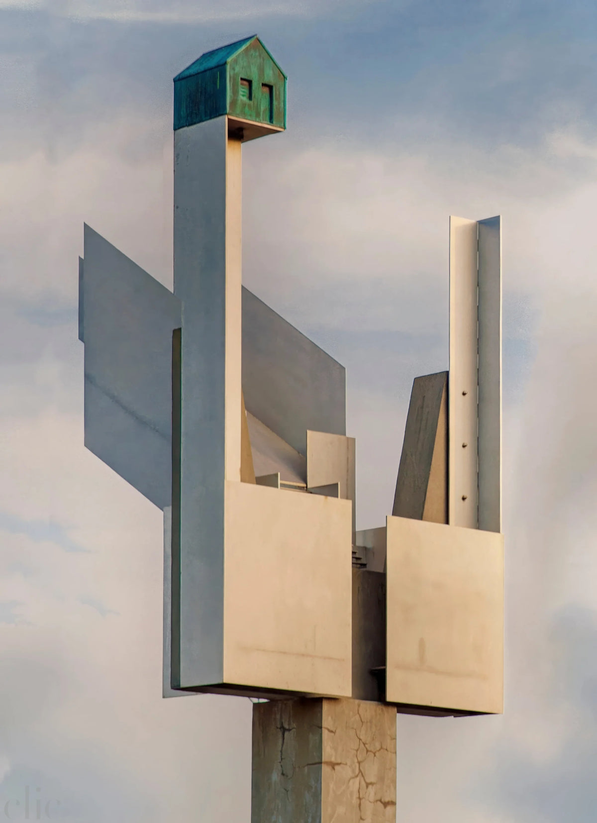 Montreal Tower by Matin Zad