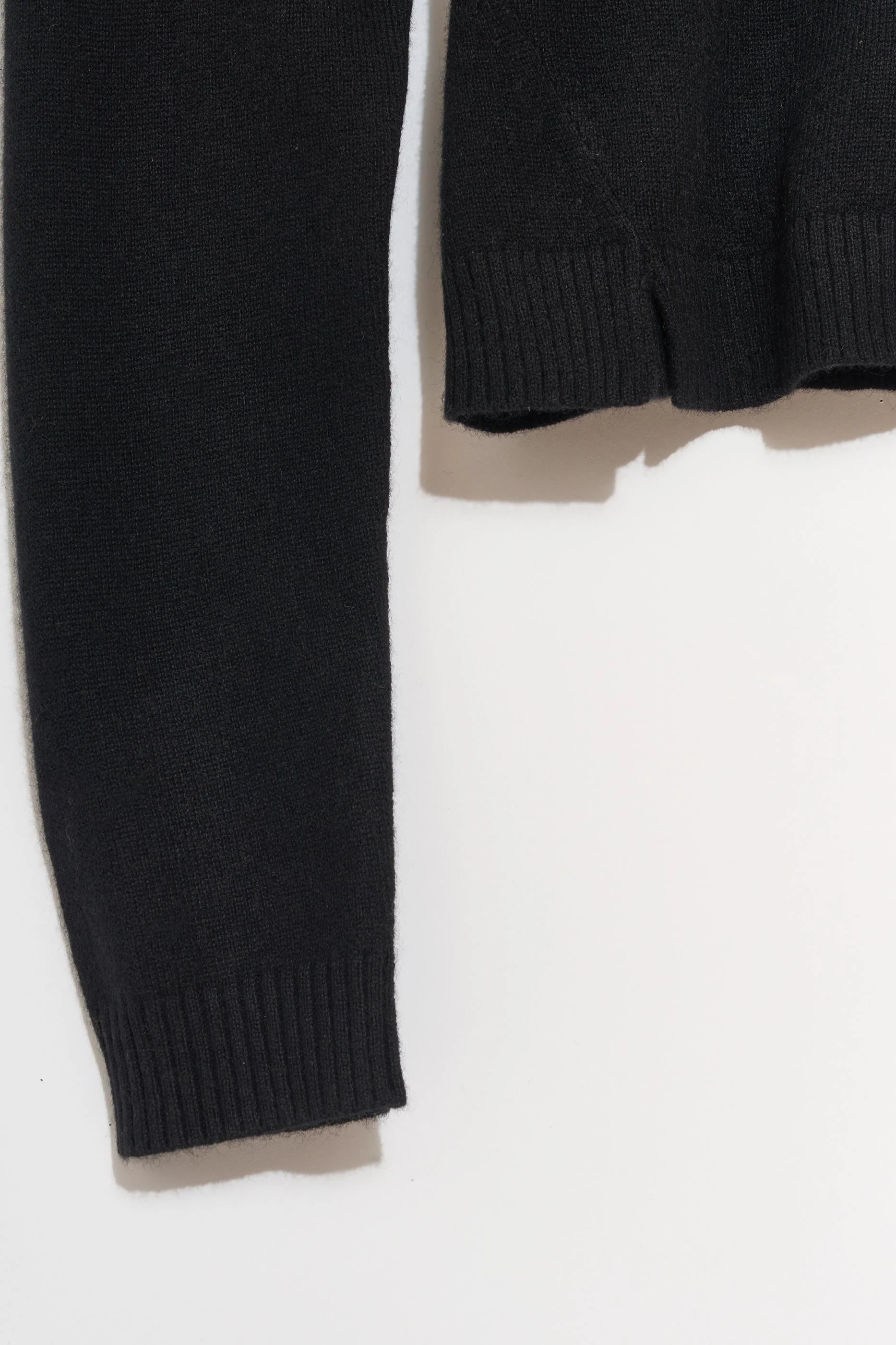 Crop Jumper Cashmere in Black, from Organic by John Patrick
