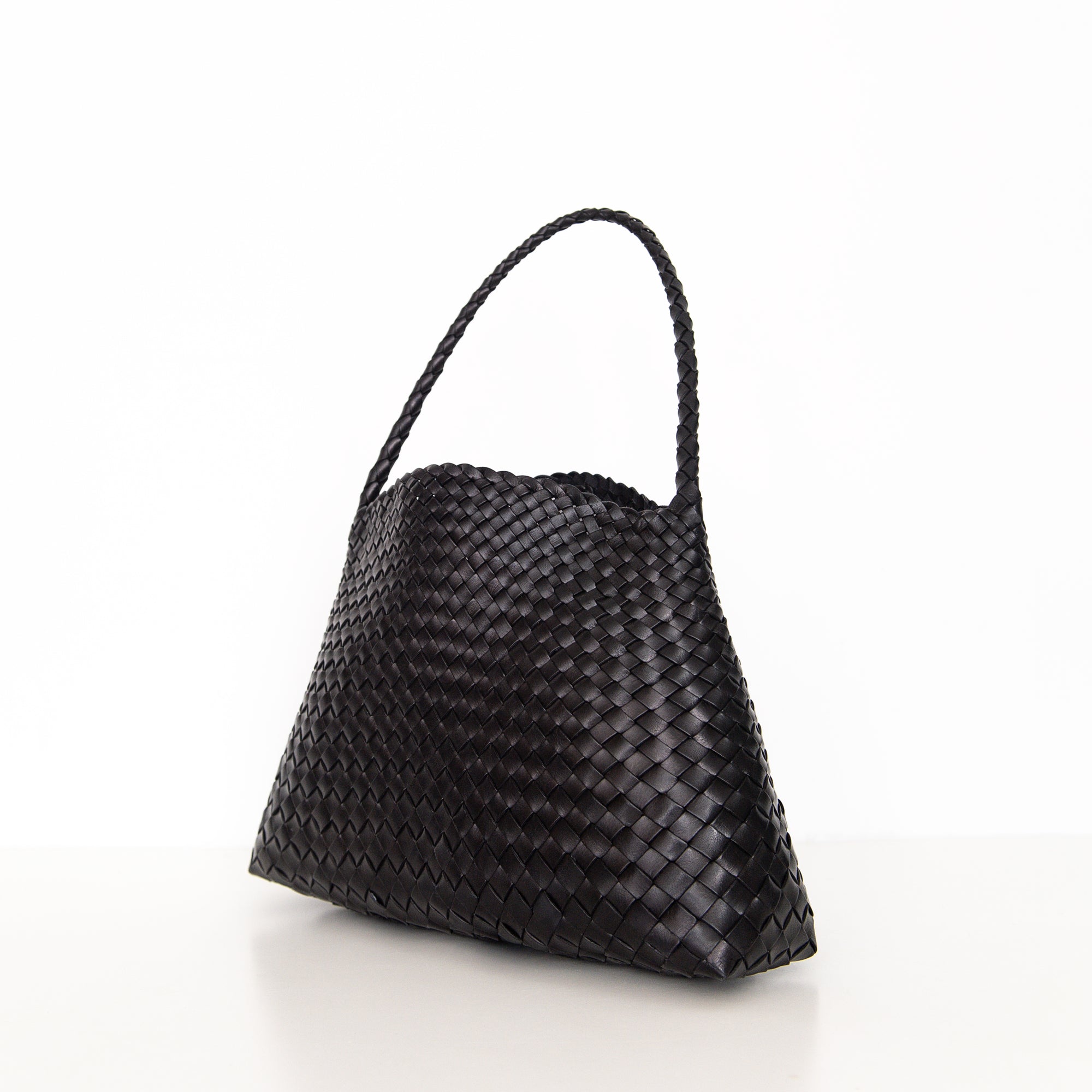Santa Maria in Black, from Dragon Diffusion