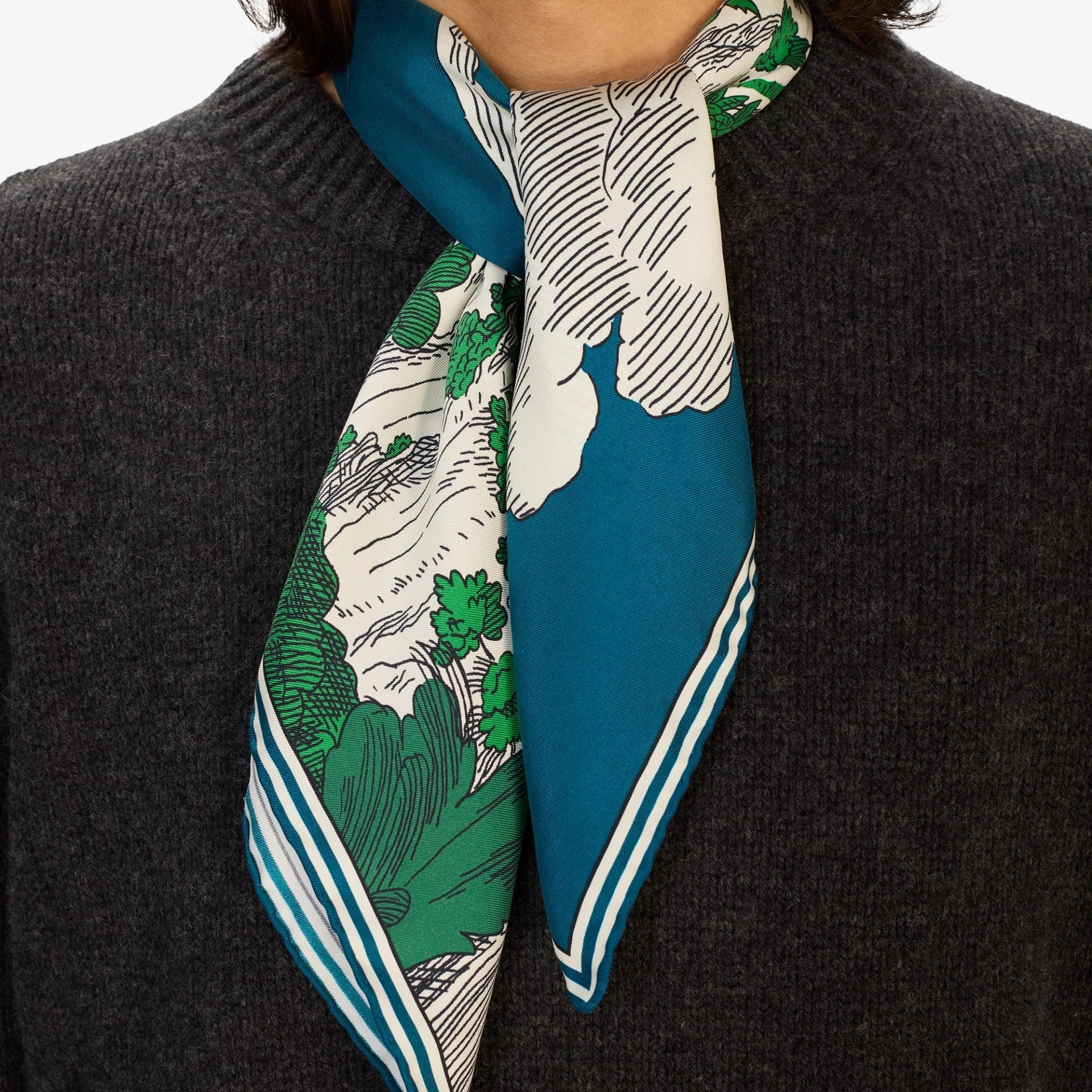 Carre 70 Histoire in Green, from Inoui Editions