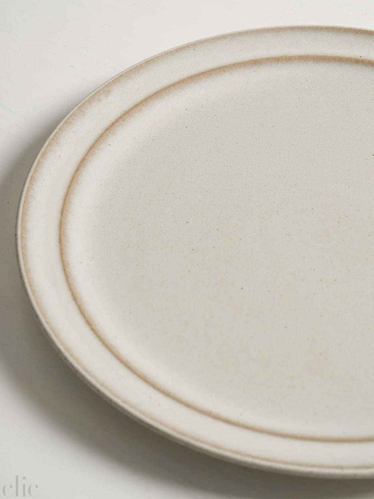 Large Pillar Plate in Oat