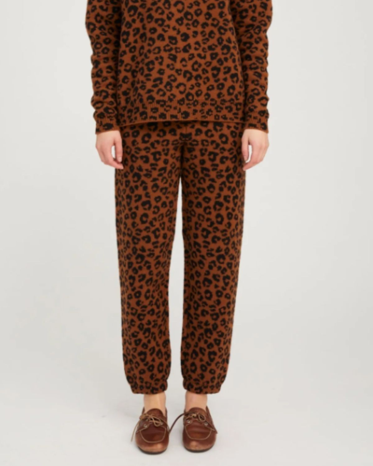 Sweatpants in Leopard, from SPRWMN