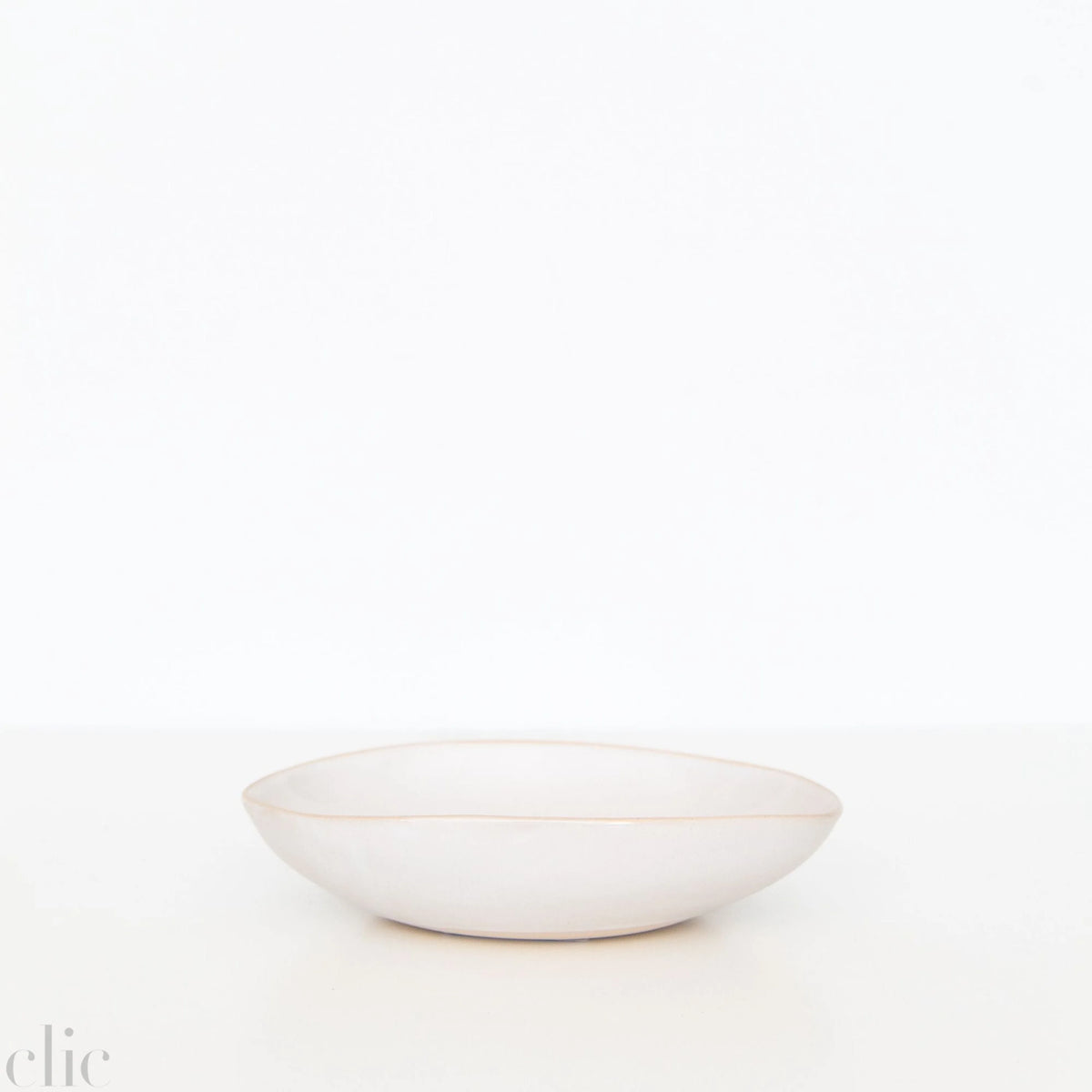 Server Etosha in Beach Sand White, from Wonki Ware