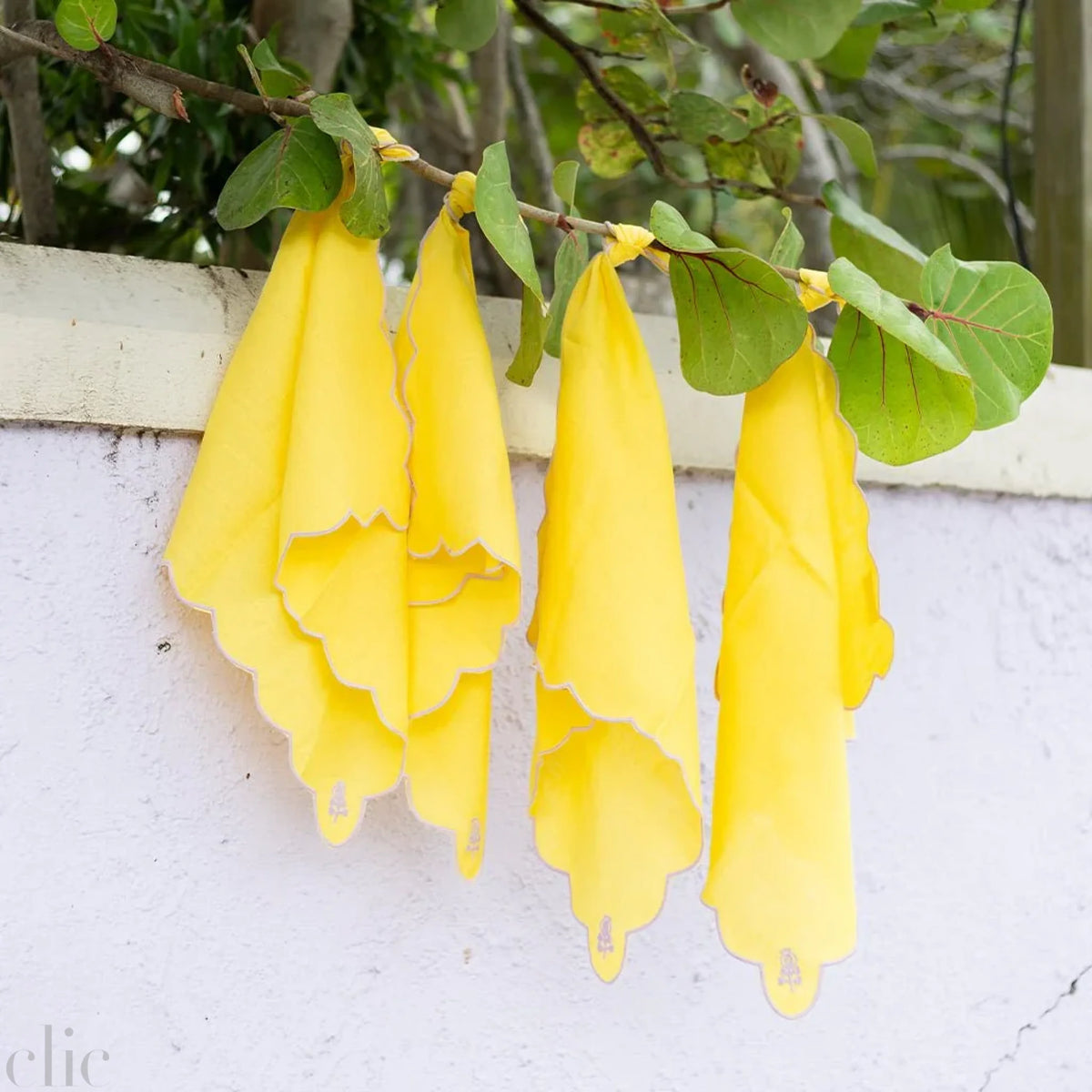 Scalloped Buti Napkins in Snapdragon, from Pomegranate
