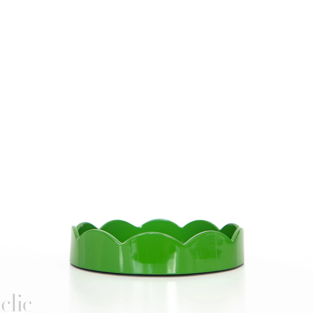 Round Scallop Tray in Leaf