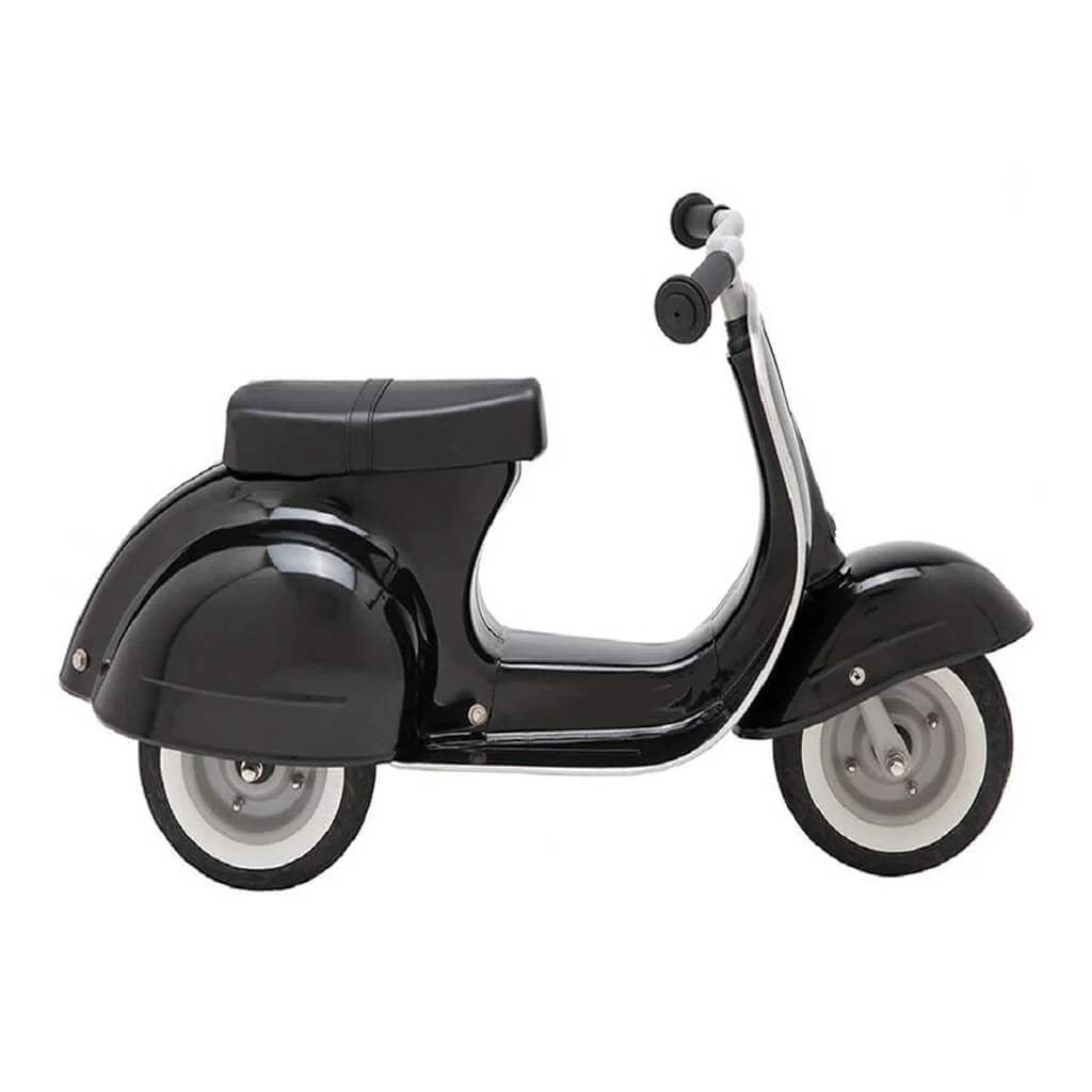 Primo Super Vespa in Black, from Ambosstoys