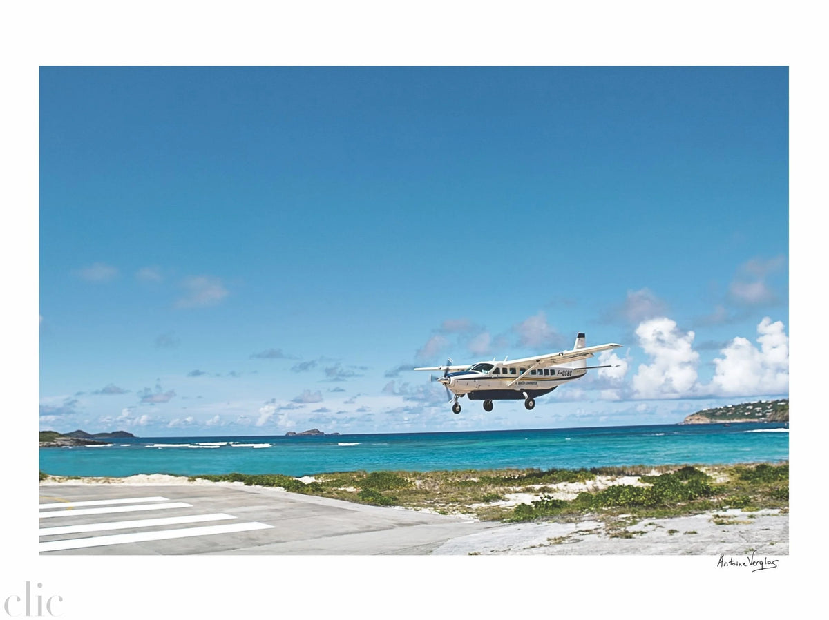 St Barth Landing by Antoine Verglas