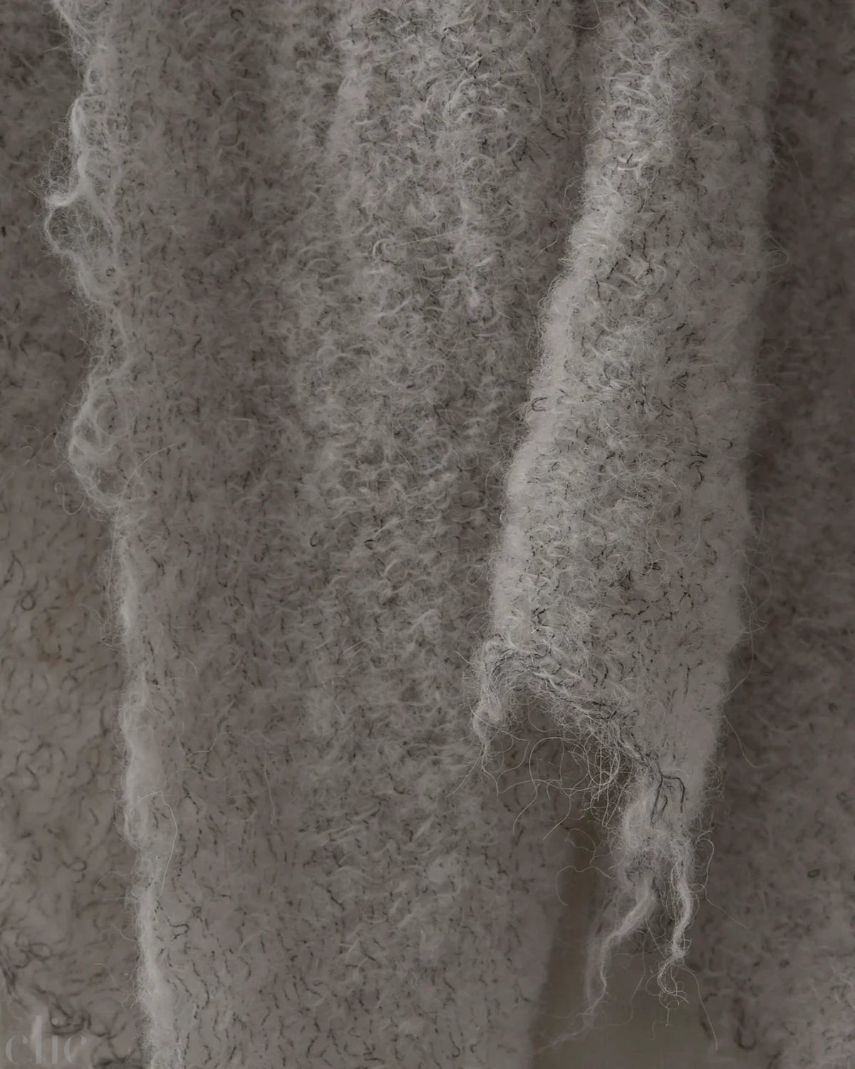 Ted Throw in Mastice, Limonta Society