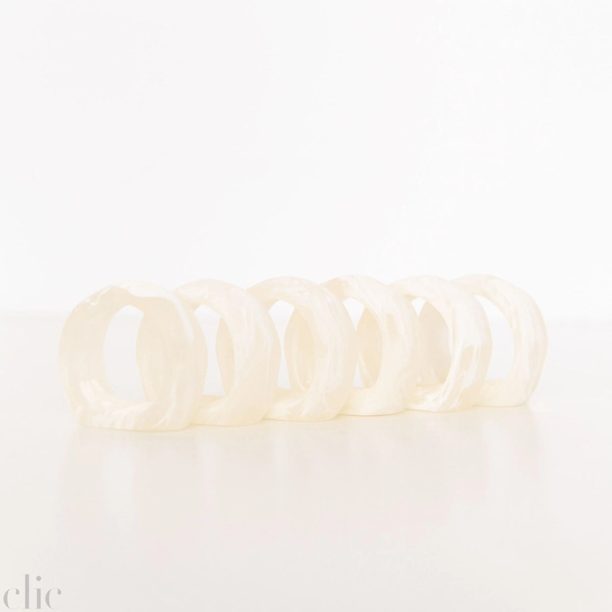 Set of 6 Napkin Rings in White Swirl, from Nashi Home