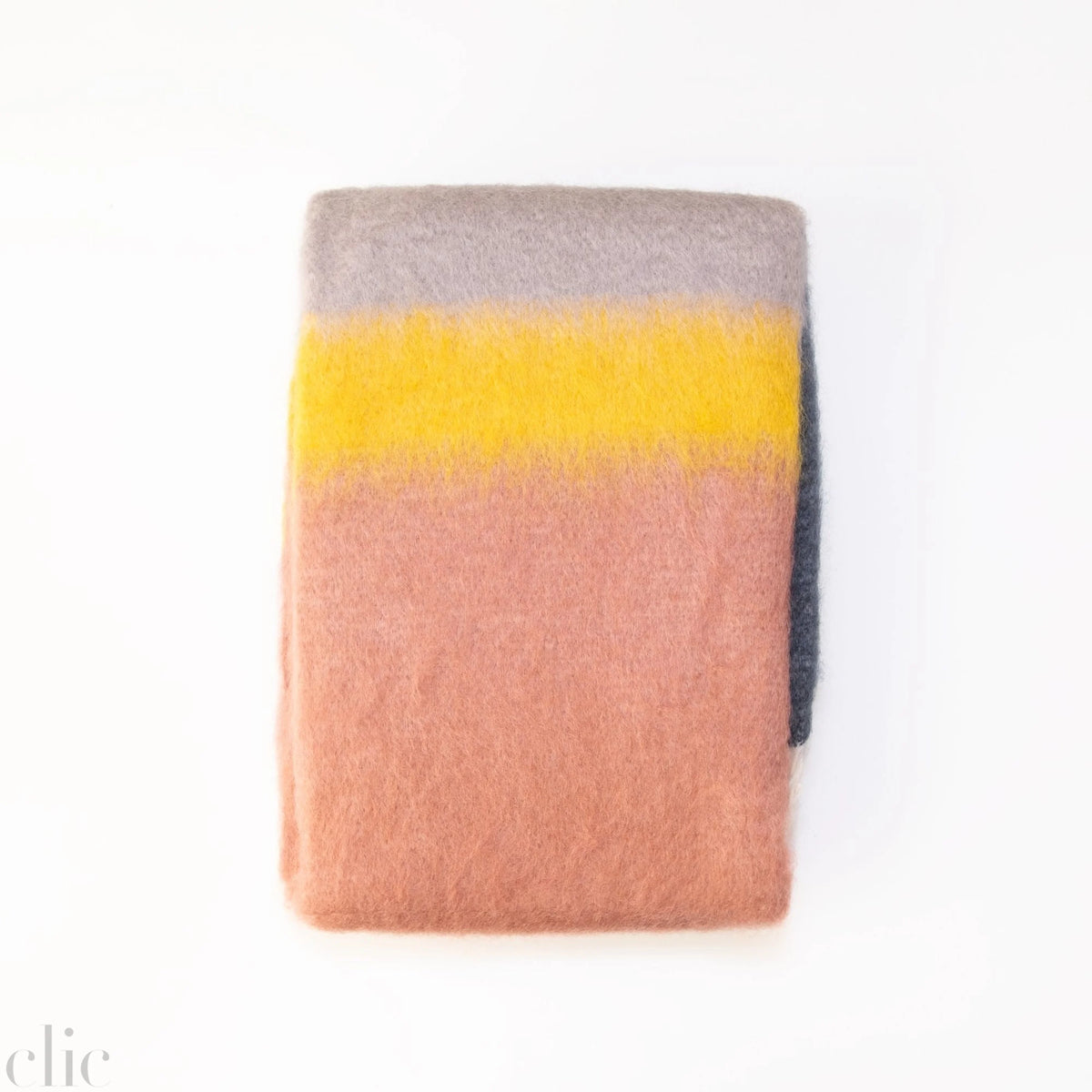 Matisse Throw M-17, from Mantas Ezcaray