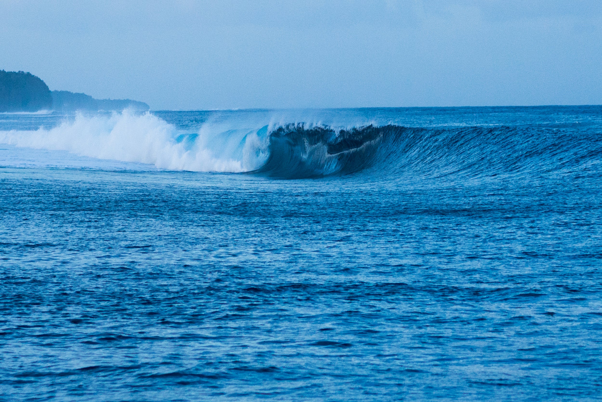 Wave 3, Fiji by Nick Turner
