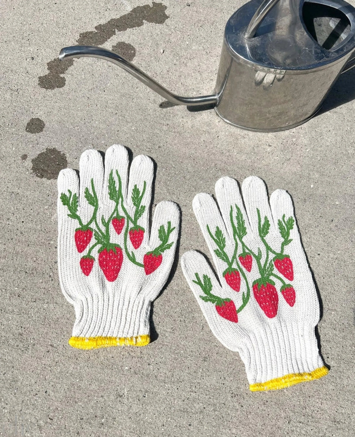 Strawberry Gardening Gloves