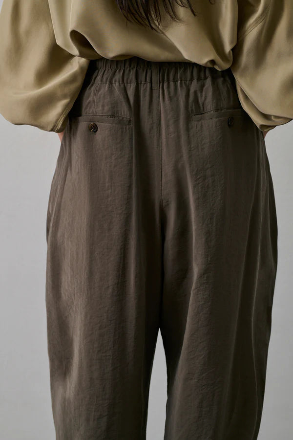 Vernon Pants in Taupe, from Soeur