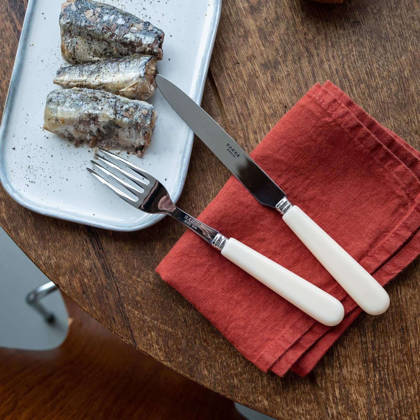 Pop Unis 5 Piece Place Settingin Ivory, from Sabre