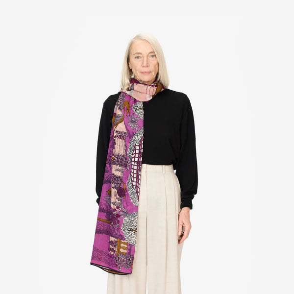 Quatre 100 Scarf in Fuchsia, from Inoui Editions