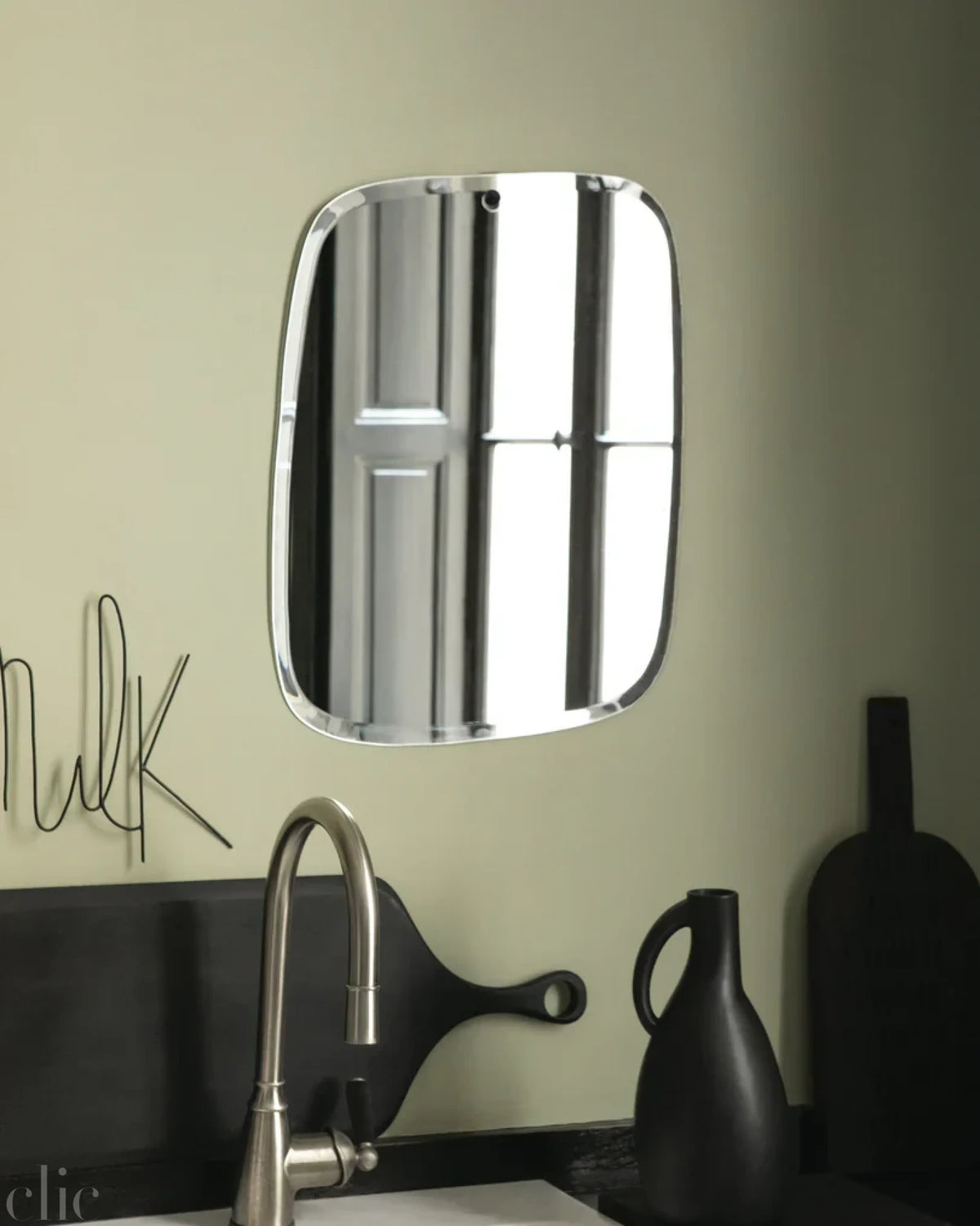 Mirror 09