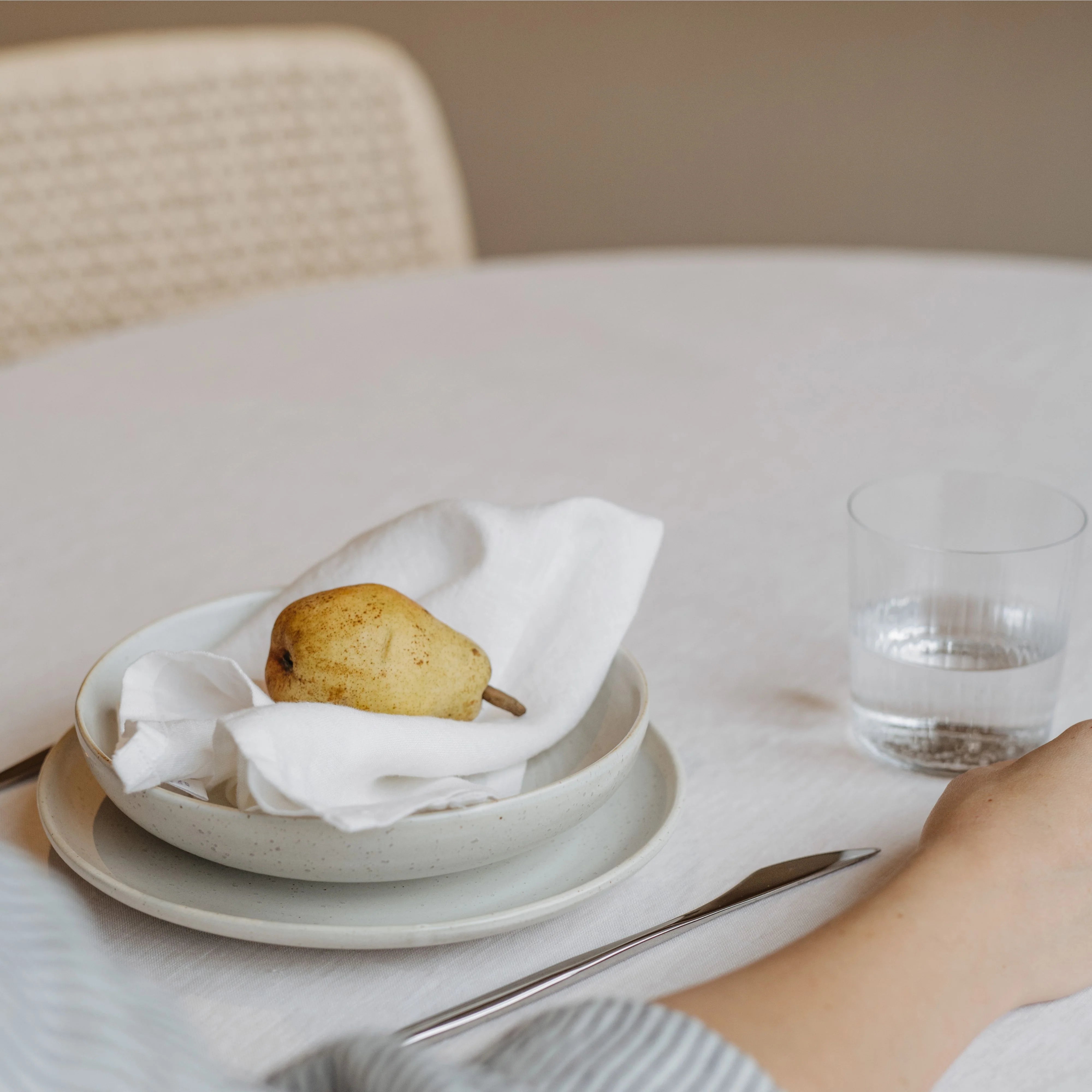 20 x 20 Lightweight Linen Set of 2 Napkins in White, from Linen Tales