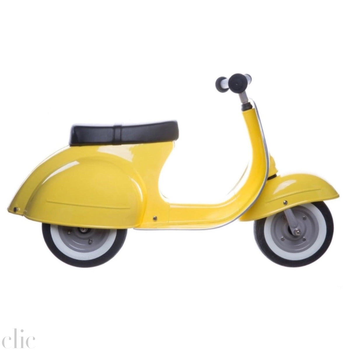 Primo Vespa in Yellow