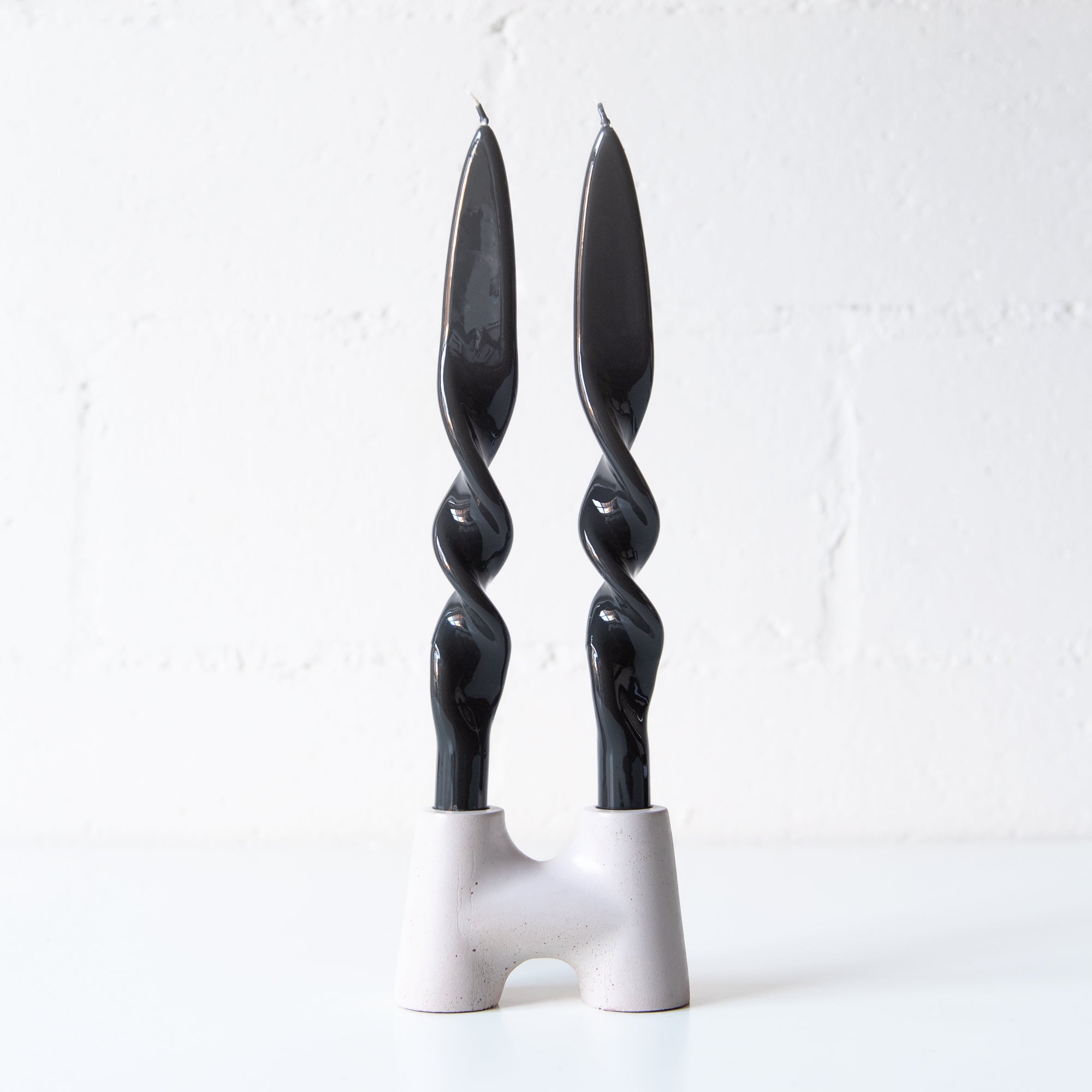 Set of 2 Spiral Candles in London Smoke, from Graziani