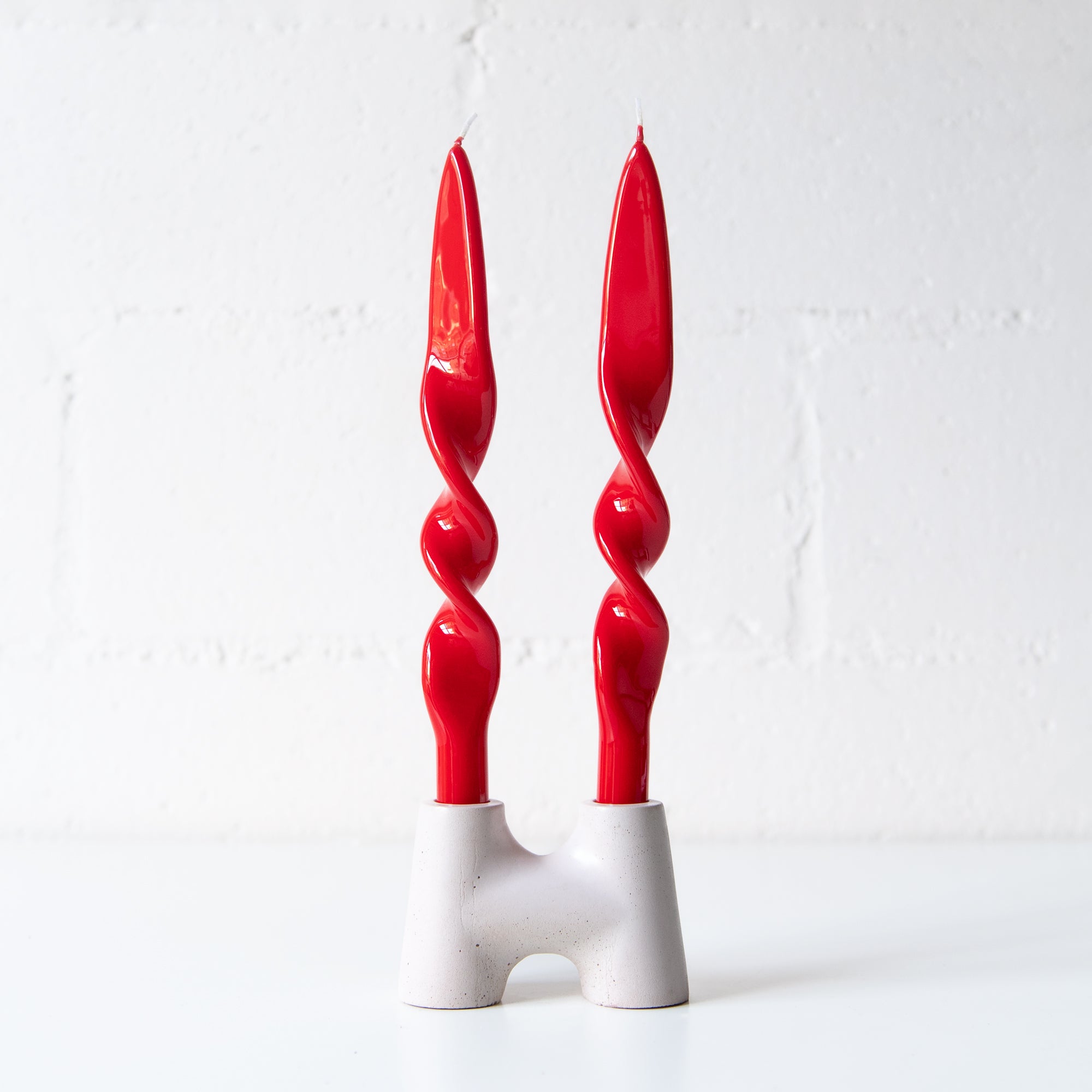 Set of 2 Spiral Candles in Red, from Graziani