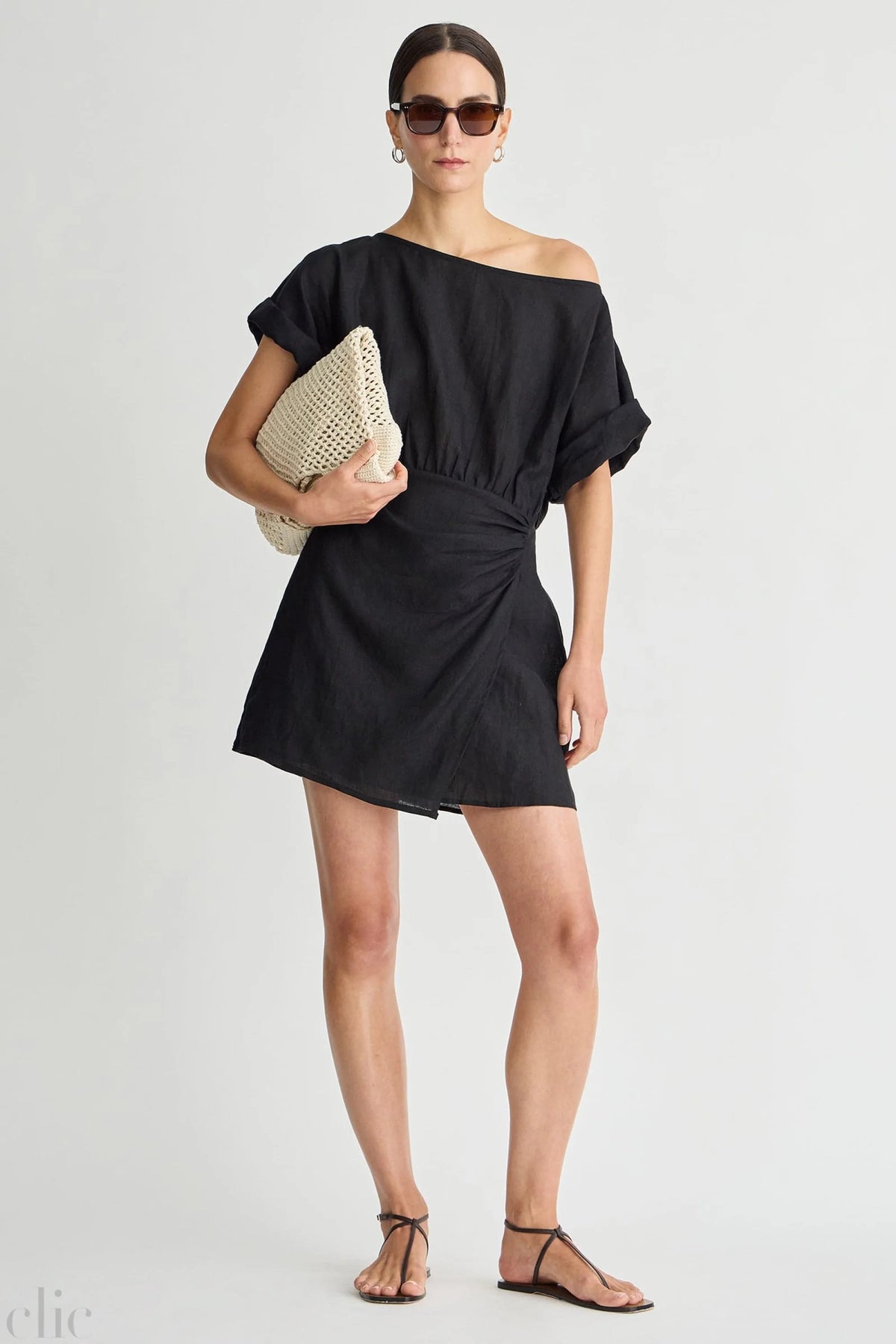 apiece apart black dress Sigrun Mini in Black, from 4July25 devil in a blue Size:14-REG front zipper that allows