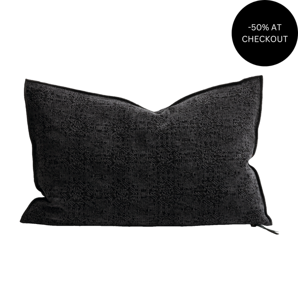 Kilim Jacquard Noir Pillow 40x60, from Maison De Vacances