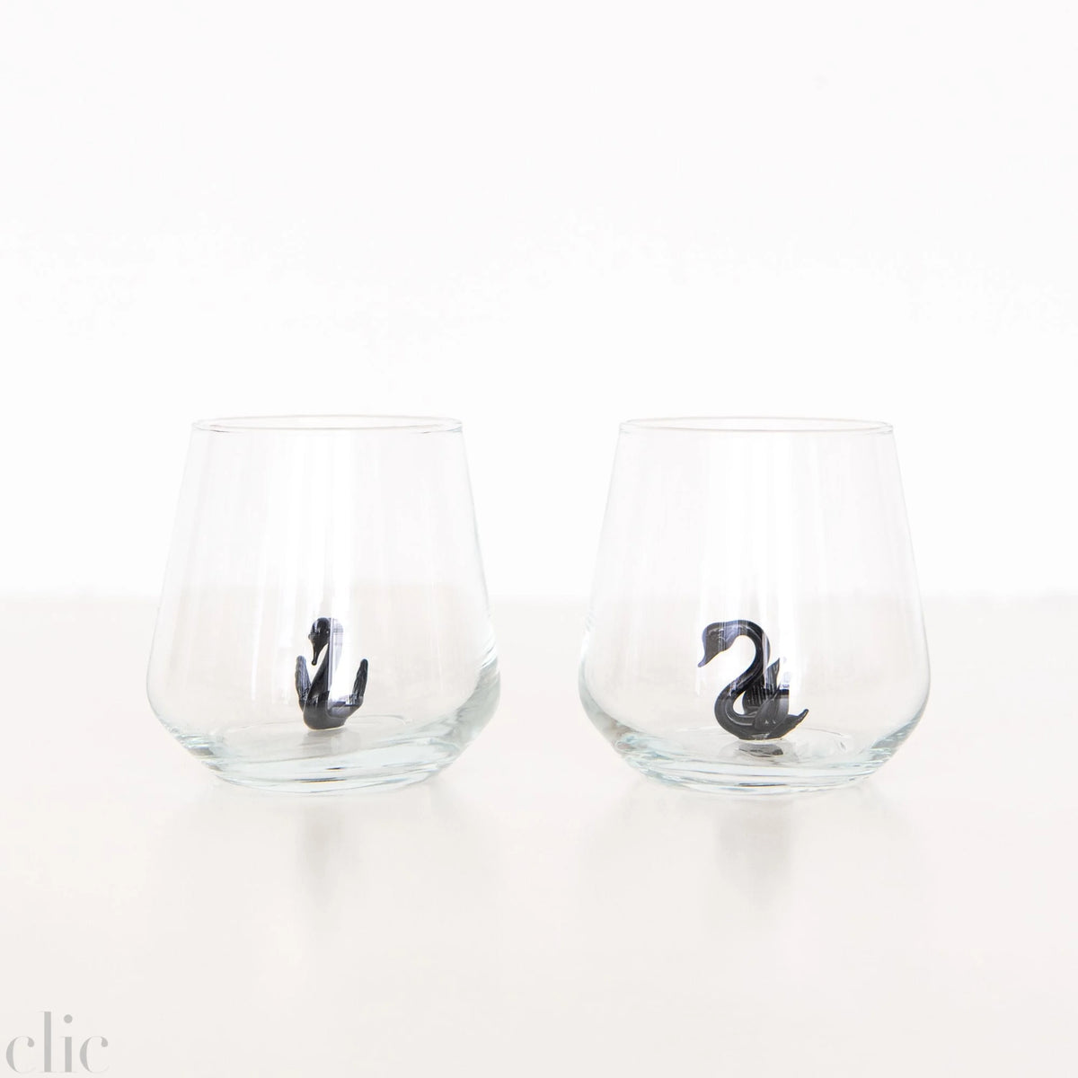 Swan Drinking Glass in Black
