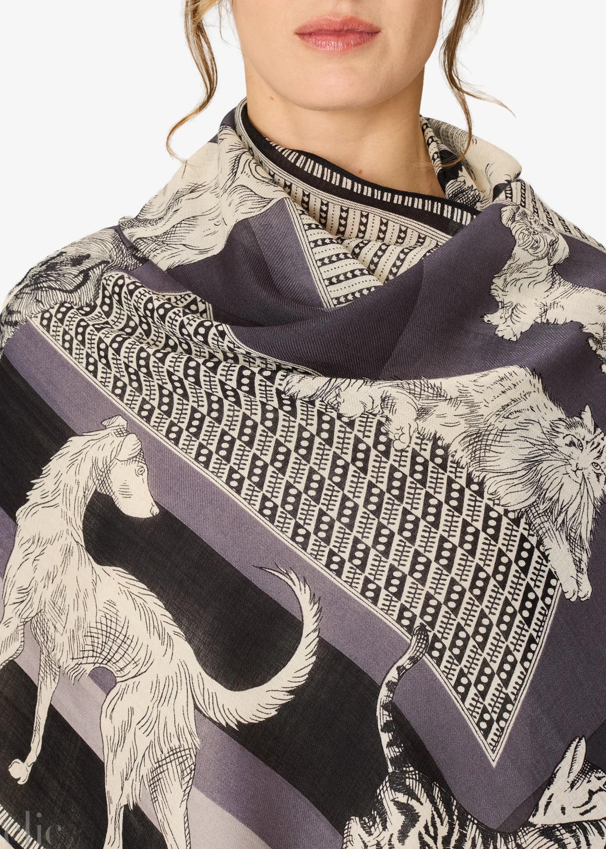 Les Cheris Scarf in Black, from Inoui Editions