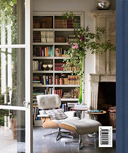 At Home: Isabel López-Quesada: Combining period and contemporary furniture and art, the homes of Isabel López-Quesada are unforgettable