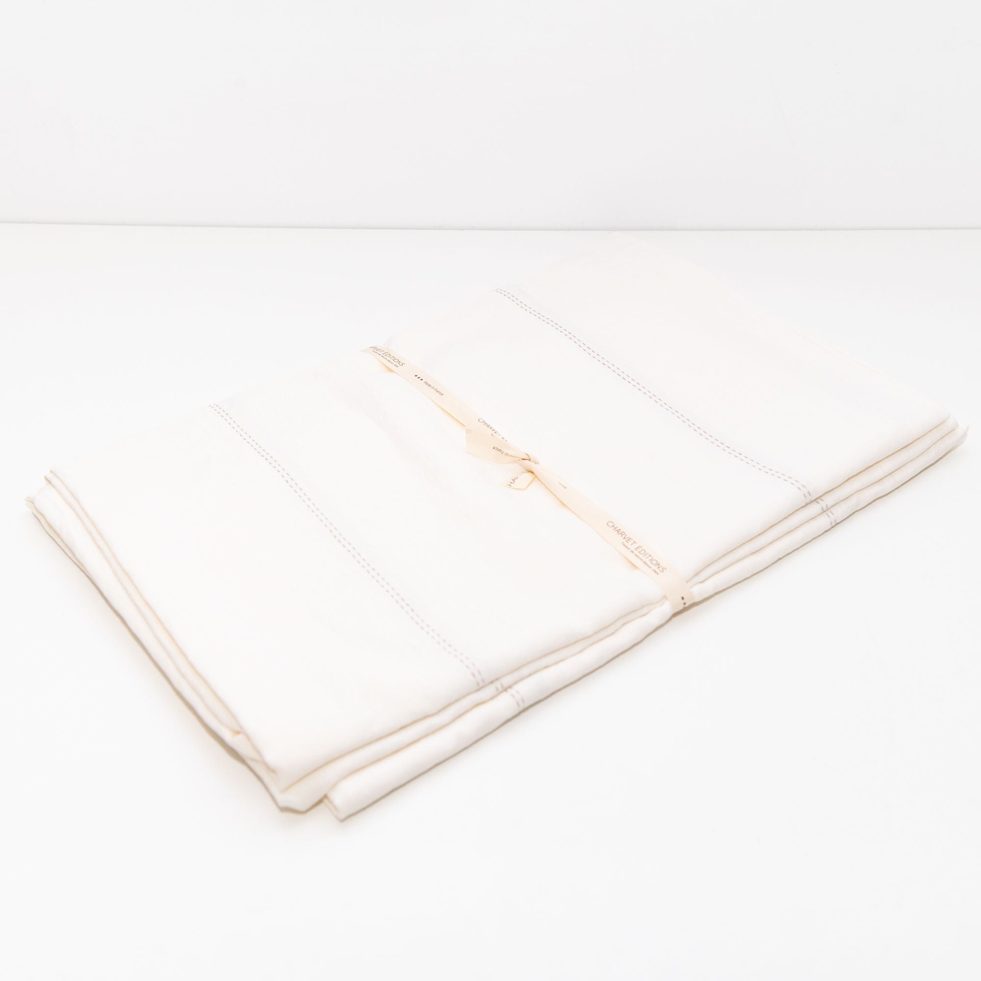 Rythmo Tablecloth in Ficelle, from Charvet Editions