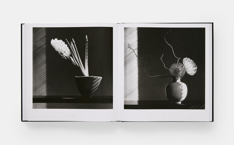 Mapplethorpe Flora: The Complete Flowers